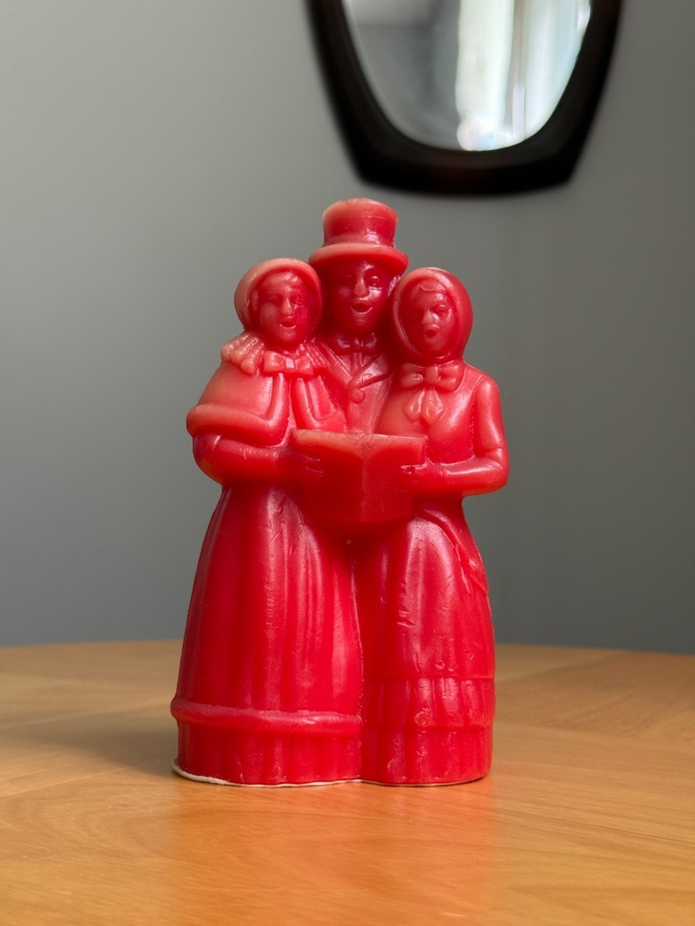 Vintage c1971 Christmas Carollers Decorative 7" Red Wax Candle by AVON - Picture 7 of 11